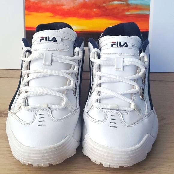 Fila Shoes - FILA white and blue shoes